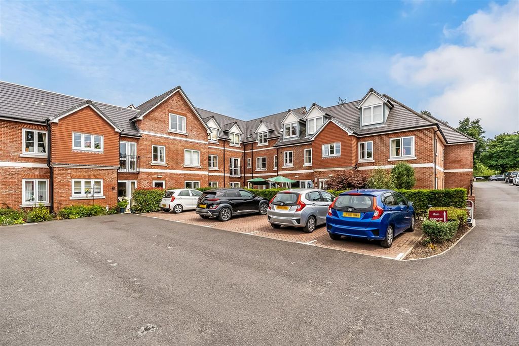Additional image 13 of 1 bed property for saleLeatherhead Road, Ashtead KT21