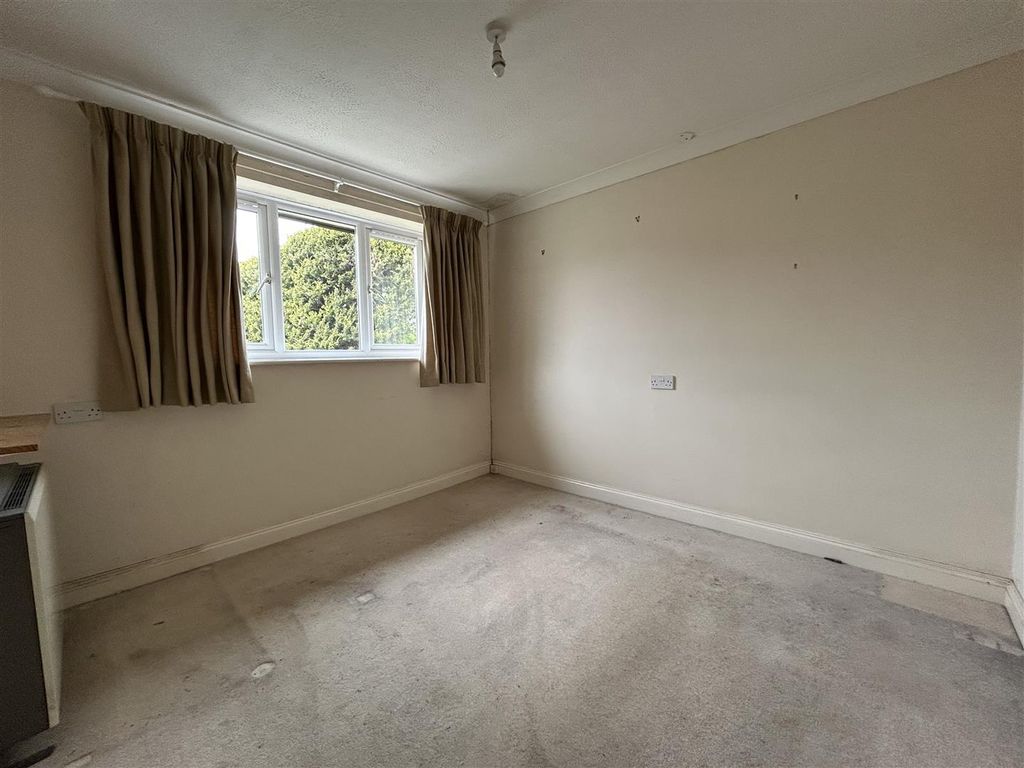 Additional image 5 of 2 bed flat for saleMeadow Court, Bridport DT6