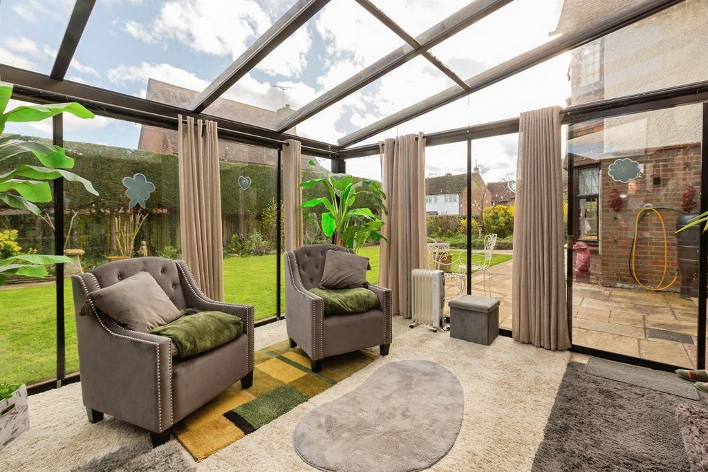 Additional image 13 of 4 bed detached house for saleParsons Lane, Bierton, Aylesbury HP22