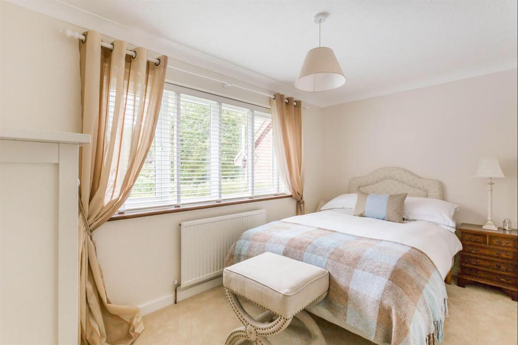 Additional image 9 of 4 bed detached house for saleHarriotts Lane, Ashtead KT21