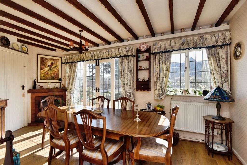 Additional image 8 of 4 bed detached house for saleSeabridge Lane, Newcastle, Staffordshire ST5