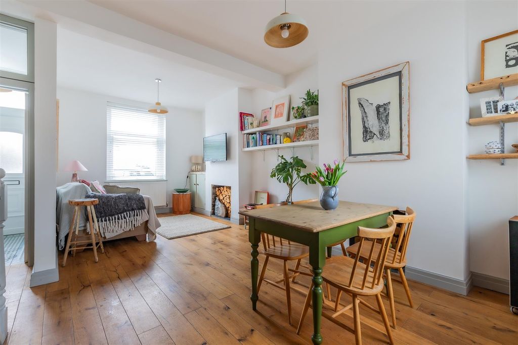 Additional image 6 of 2 bed property for saleDaisy Street, Canton, Cardiff CF5