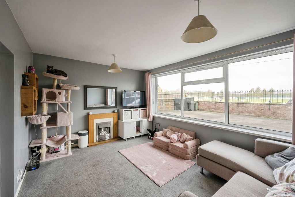 Additional image 2 of 2 bed flat for saleLeger Court, Bennetthorpe, Doncaster DN2