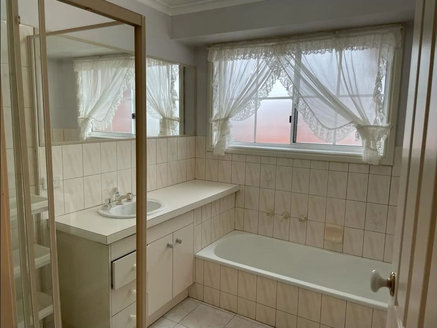 Additional image 11 of 1/21 Fairhills Parade, Glen Waverley VIC 3150