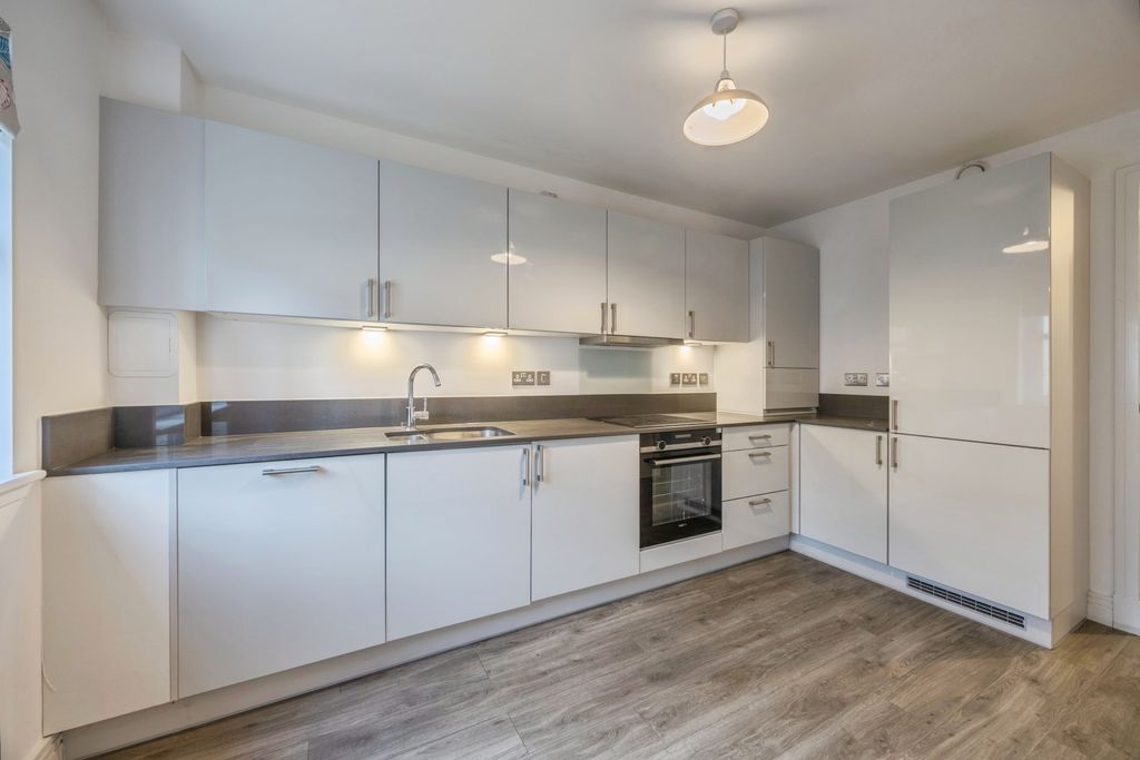 Additional image 5 of 2 bed flat for saleRamslack Street, Balerno EH14