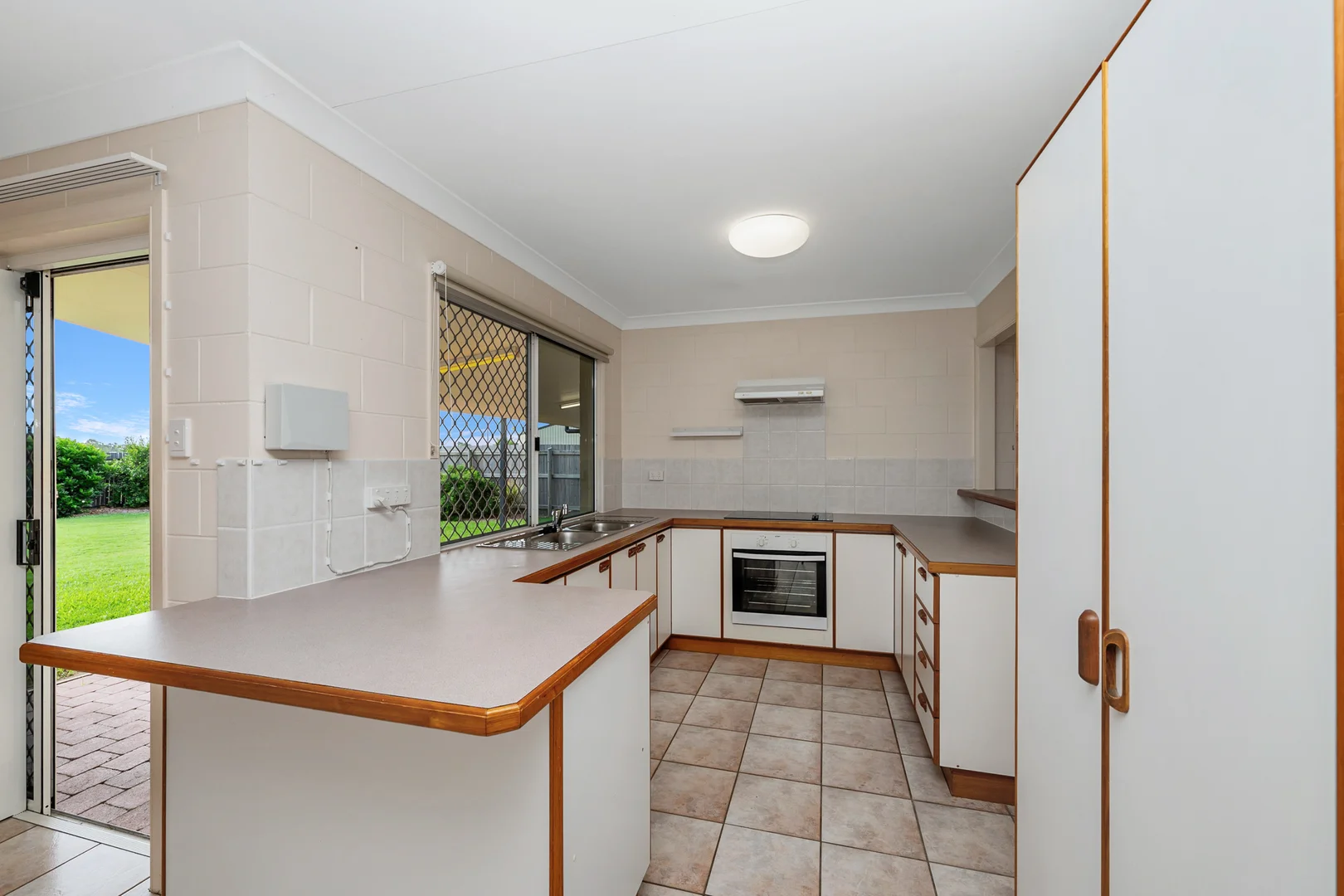 Additional image 4 of 31 Colchester Crescent, Kirwan QLD 4817