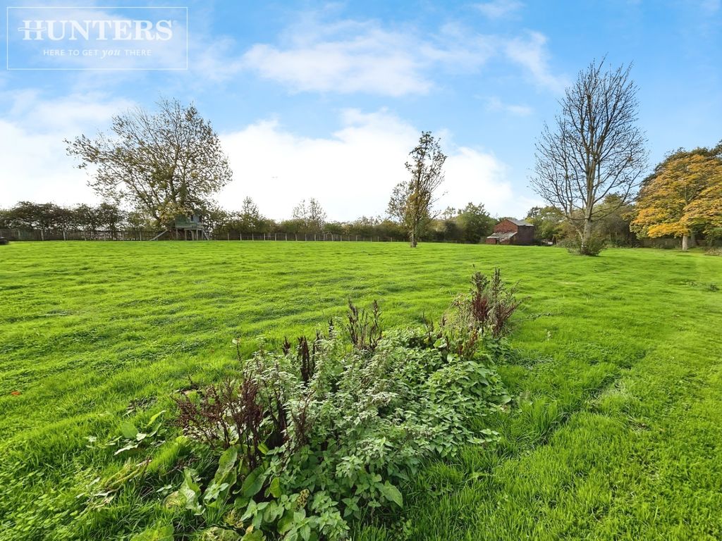 Additional image 28 of 5 bed detached house for saleLund Hill Lane, Royston, Barnsley S71