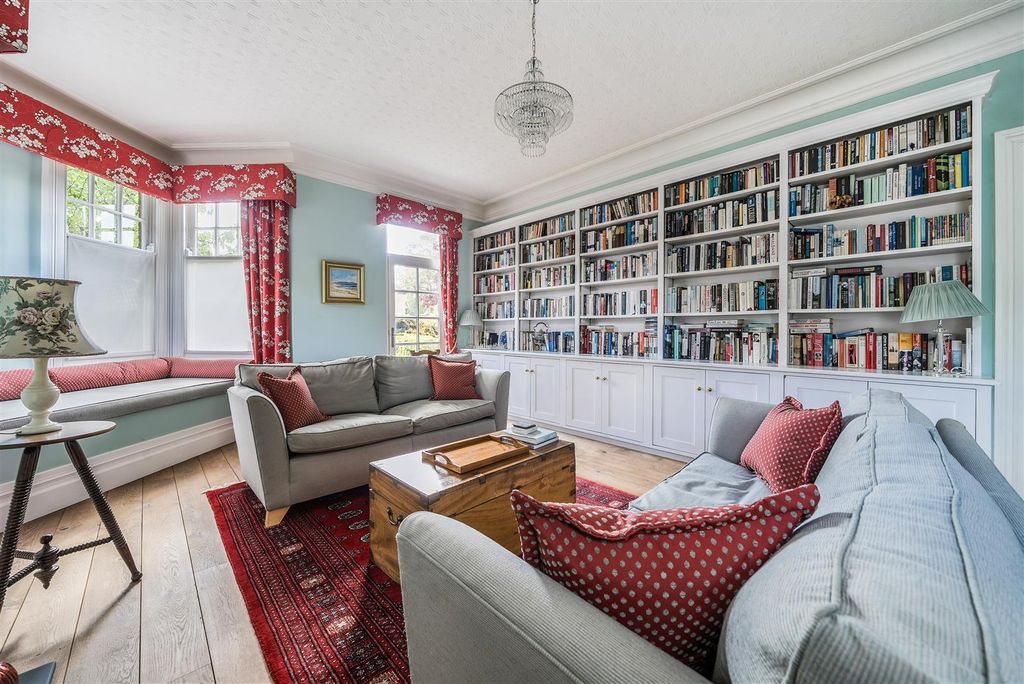 Additional image 10 of 6 bed detached house for salePemberley Avenue, Bedford MK40