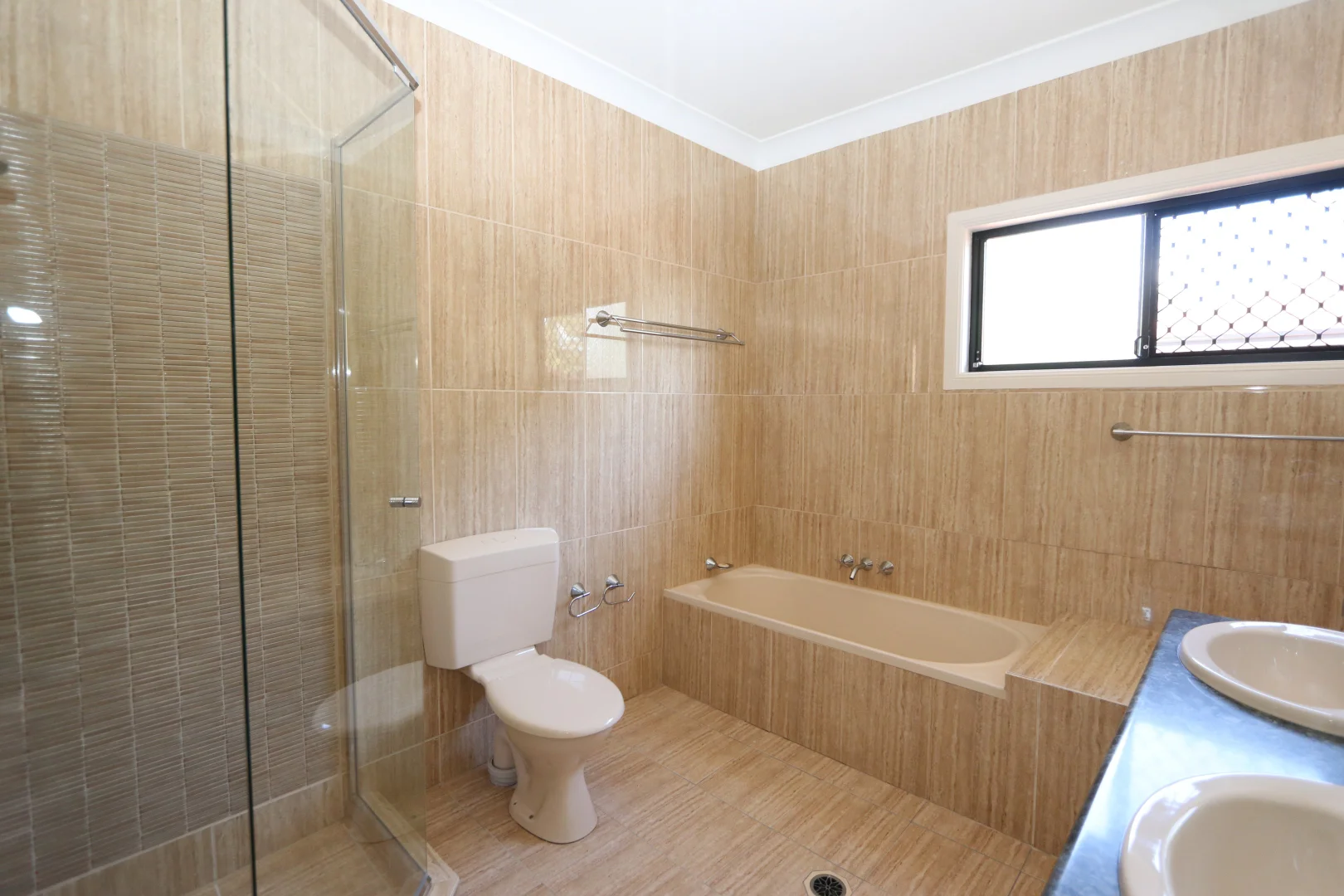 Additional image 14 of 12 College Avenue, Southport QLD 4215