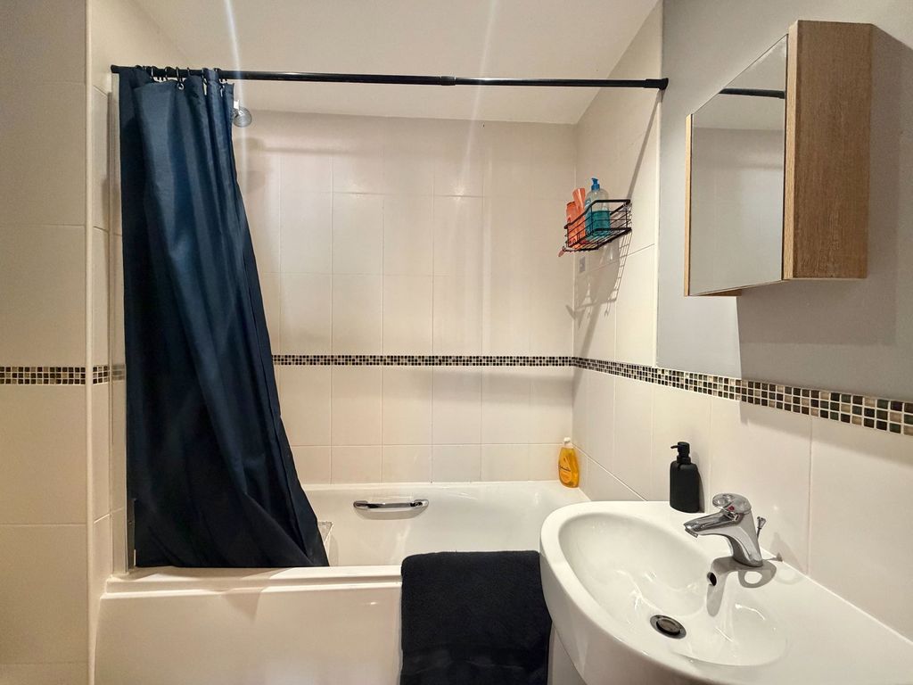 Additional image 13 of 2 bed flat for sale42 Turnstone Drive, Carlisle CA2