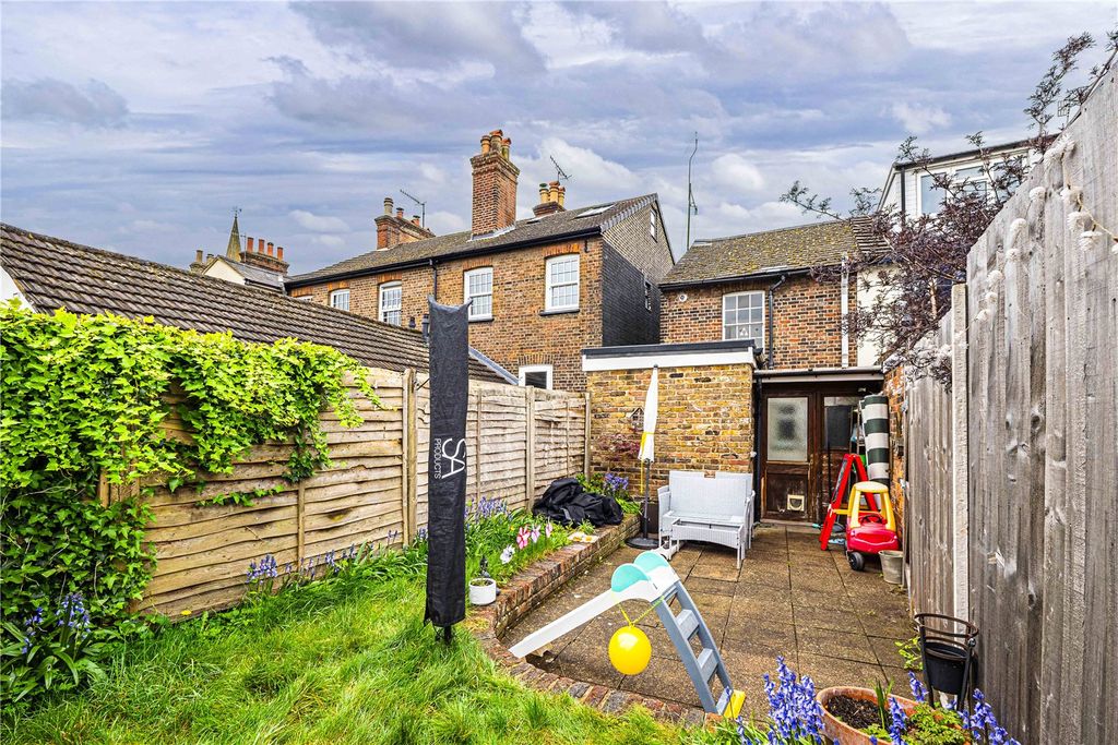 Additional image 16 of 2 bed terraced house for saleHolliday Street, Berkhamsted, Hertfordshire HP4