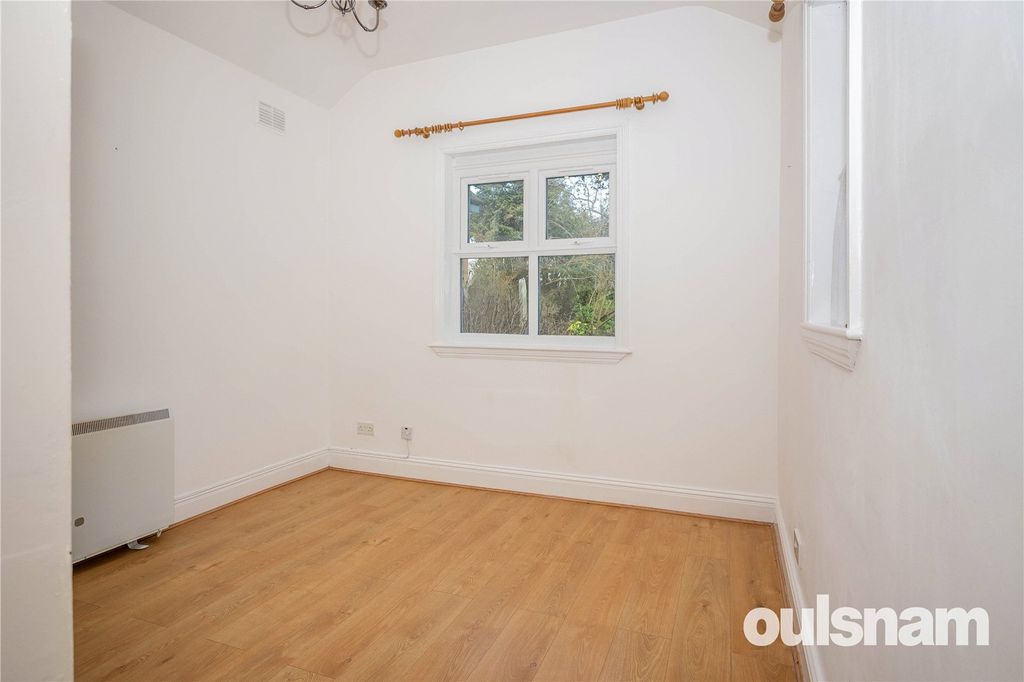 1 bed flat for saleMiddleton Hall Road, Birmingham, West Midlands B30 photo 3