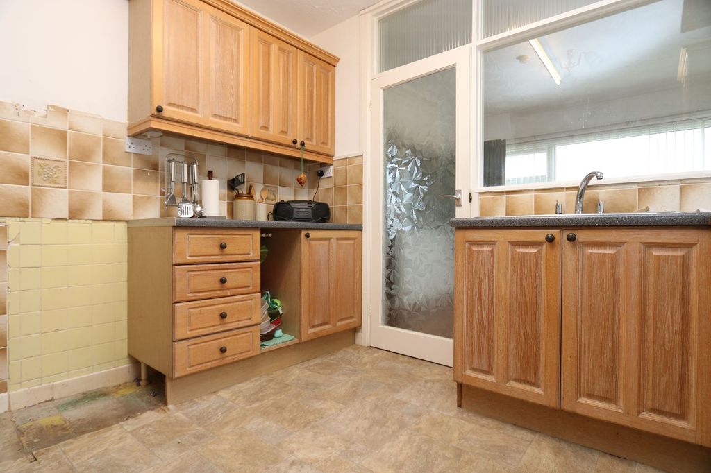 Additional image 8 of 4 bed detached bungalow for saleMin-Y-Mor, Barry CF62