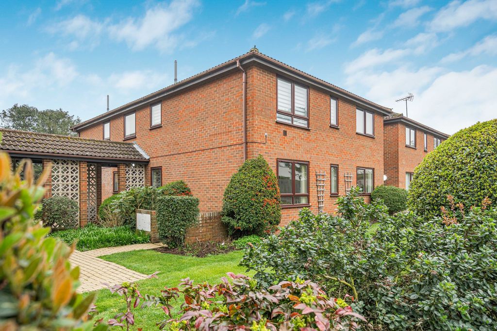 Additional image 13 of 2 bed property for saleGreville Park Road, Ashtead KT21