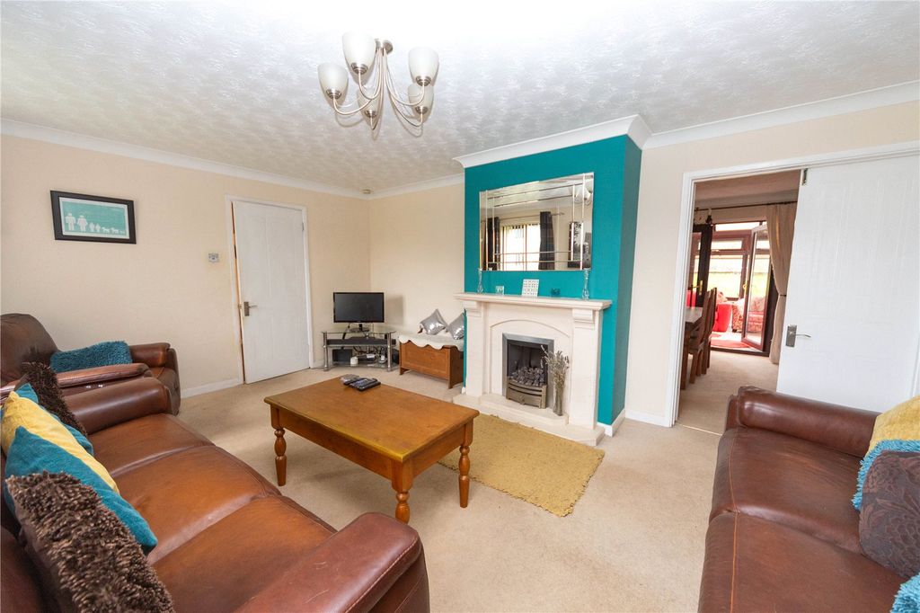 Additional image 3 of 4 bed detached house for saleMallards Reach, Marshfield, Cardiff CF3