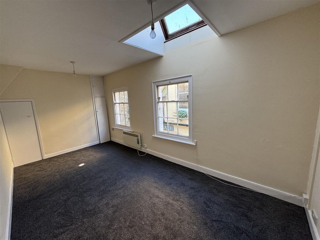 Additional image 2 of 1 bed flat for saleChancery Lane, Bridport DT6