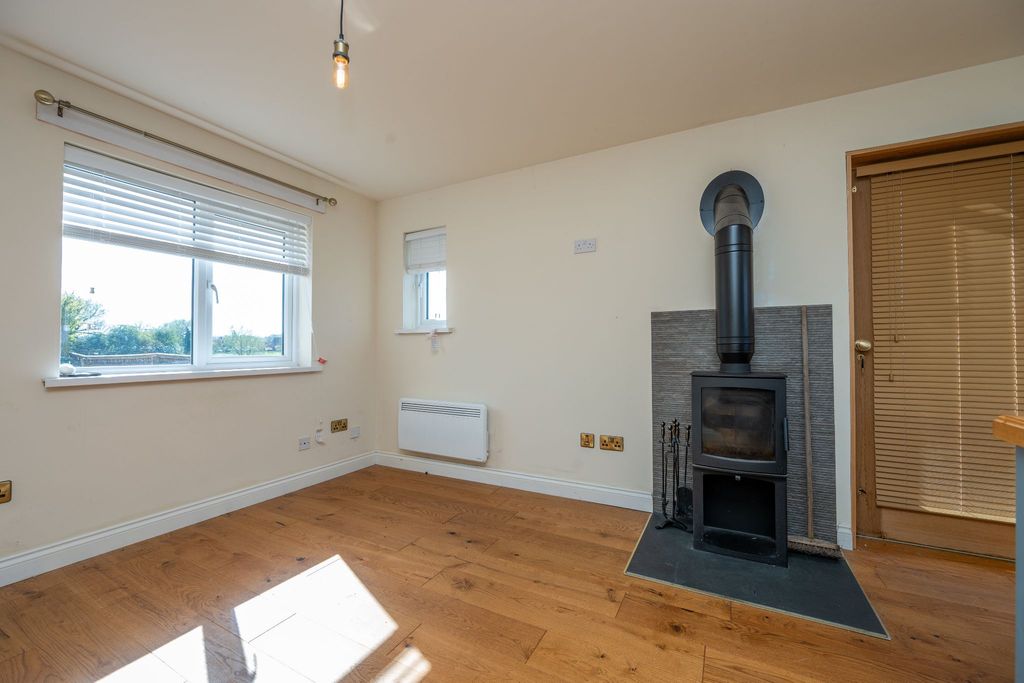 Additional image 10 of 1 bed terraced house for saleWillow Close, Alcester B49