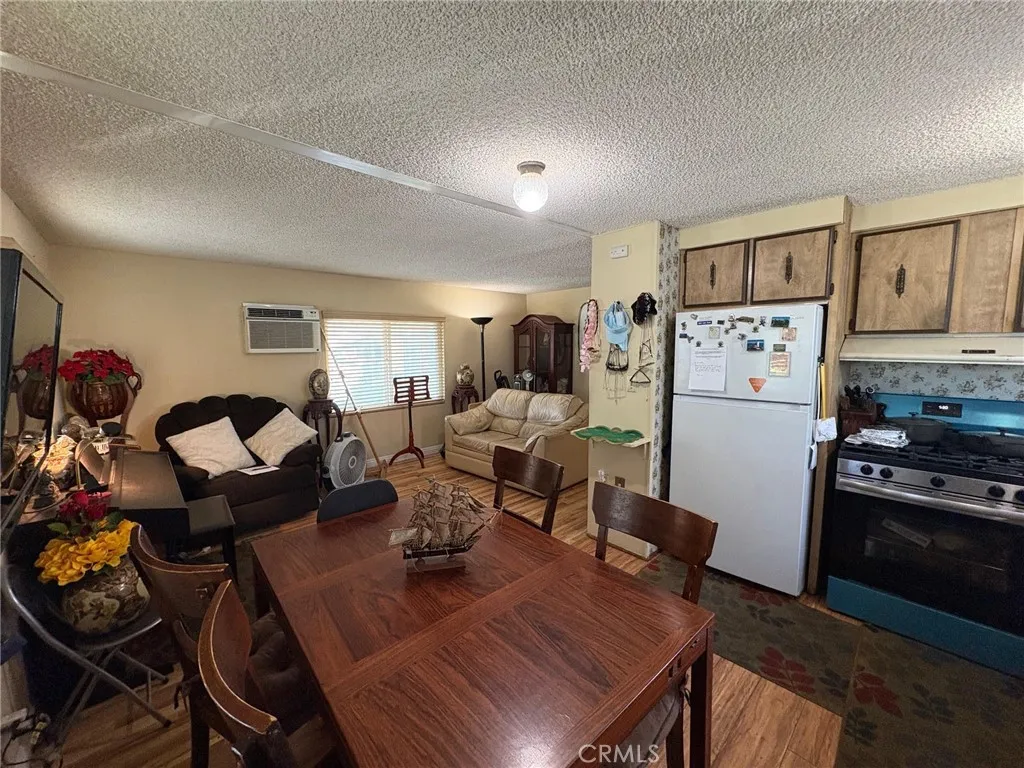 Additional image 19 of 1850 W Orangethorpe Avenue Unit 44, Fullerton, CA 92833