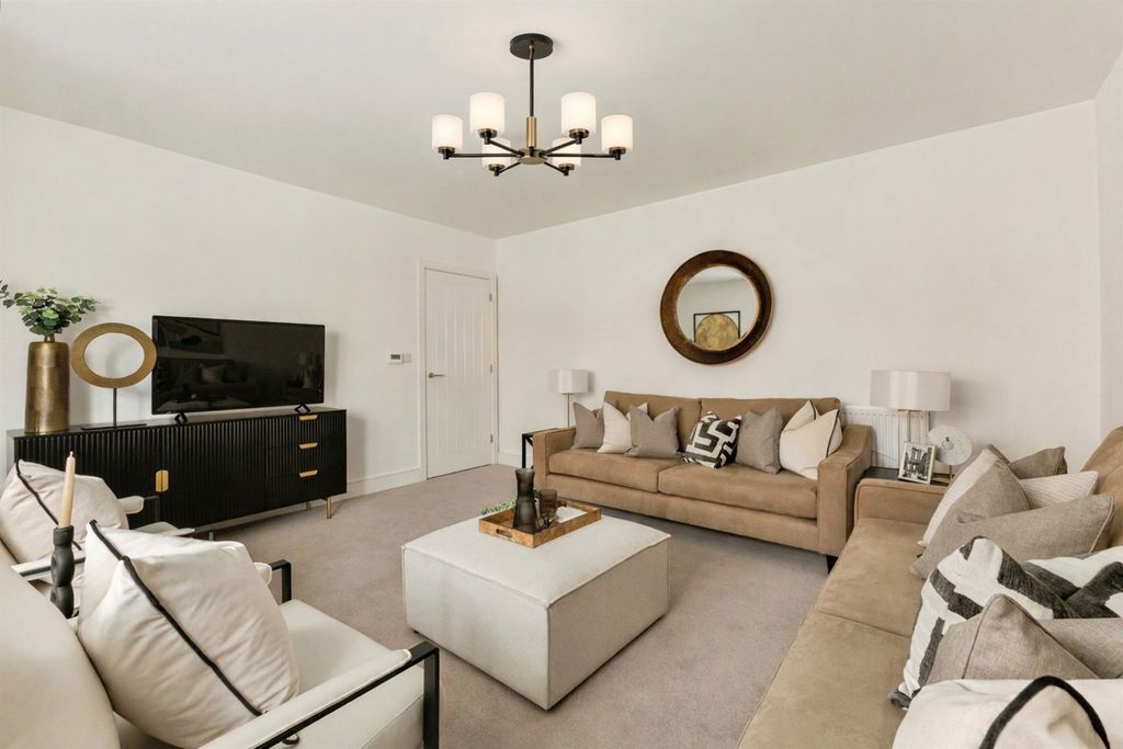 Additional image 6 of 4 bed detached house for saleBuckenham Road, Attleborough NR17