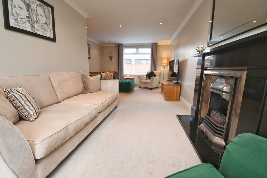 Additional image 10 of 5 bed detached house for saleSummer Lane, Royston, Barnsley S71