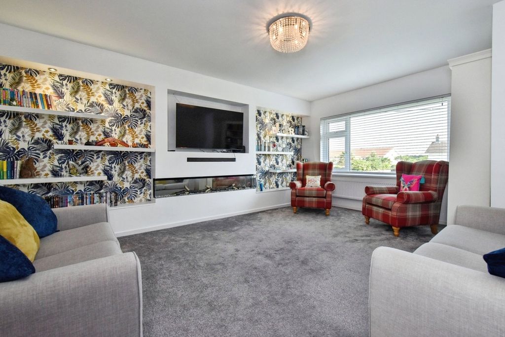 Additional image 7 of 3 bed bungalow for saleHendre Road, Tycroes, Ammanford, Carmarthenshire SA18