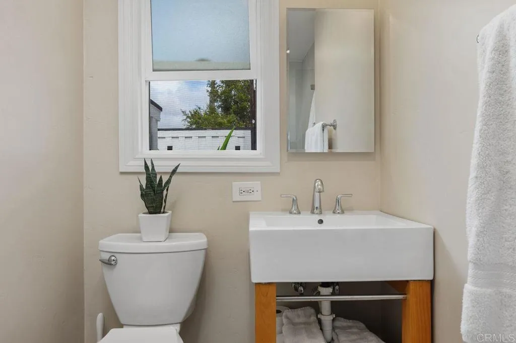 Additional image 72 of 367 Beech Ave, Carlsbad, CA 92008