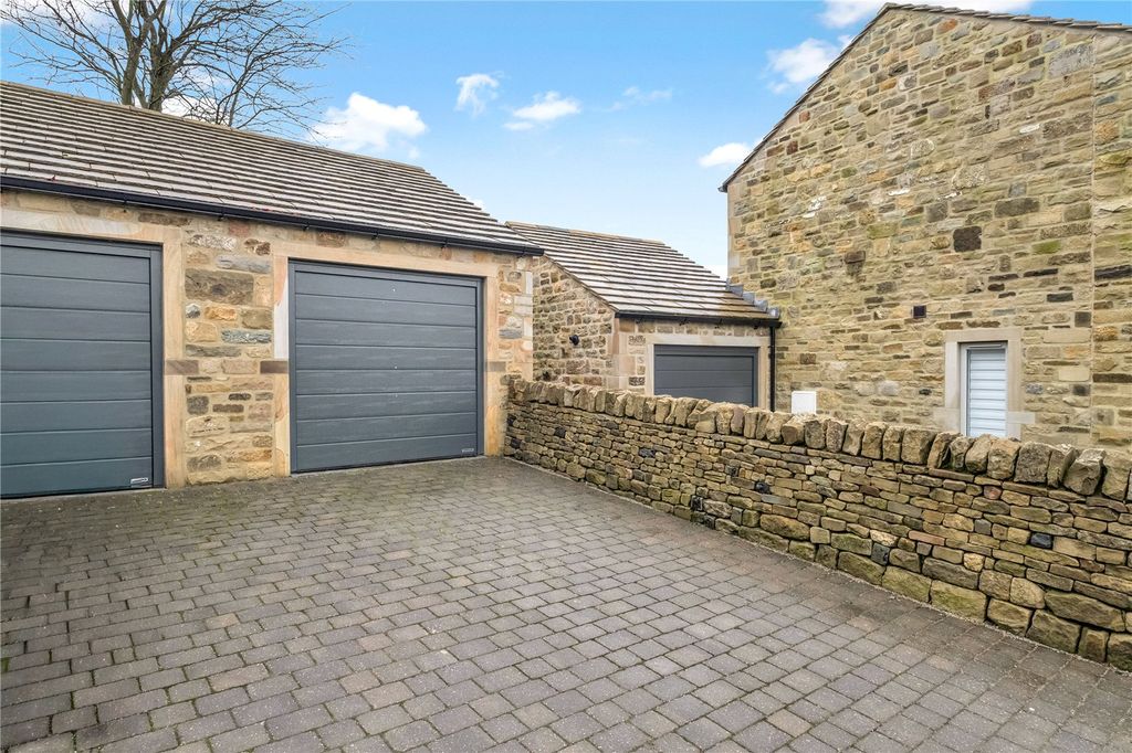 Additional image 2 of 3 bed terraced house for saleBen Lane, Barnoldswick, Lancashire BB18