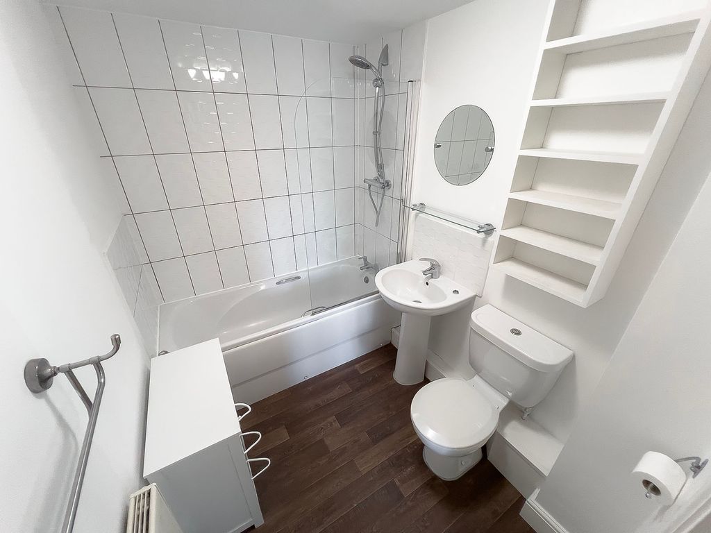 Additional image 7 of 2 bed flat for saleOaktree Close, Sutton In Ashfield NG17