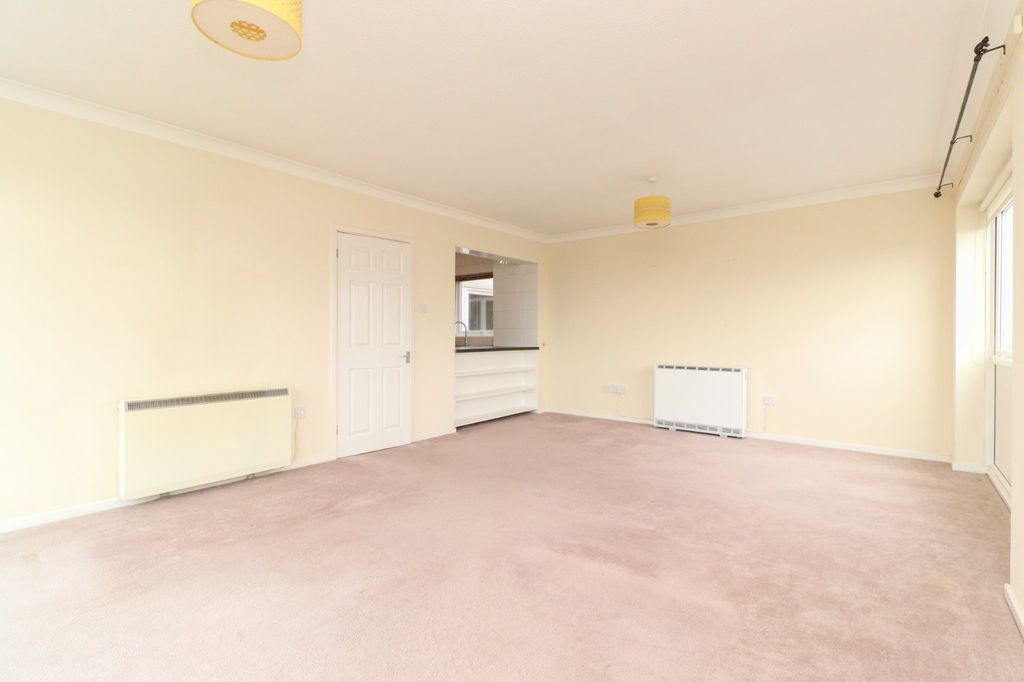 Additional image 4 of 2 bed flat for saleMckinlay Court, The Parade, Birchington, Kent CT7