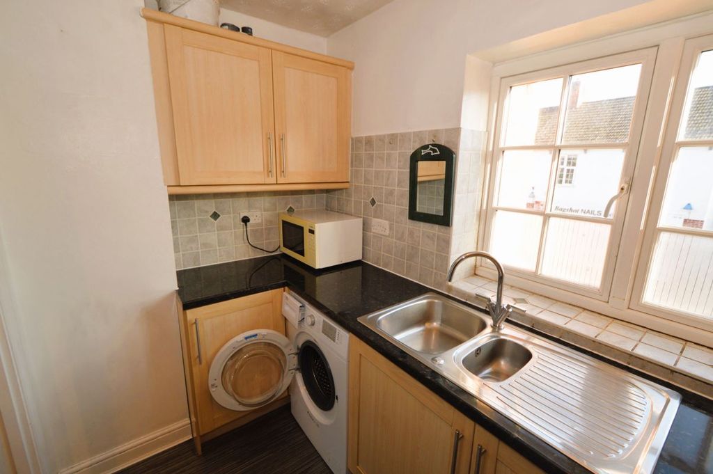 Additional image 6 of 1 bed flat for sale31A High Street, Bagshot, Surrey GU19