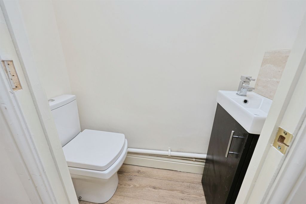 Additional image 5 of 3 bed maisonette for saleDereham Road, Watton, Thetford IP25