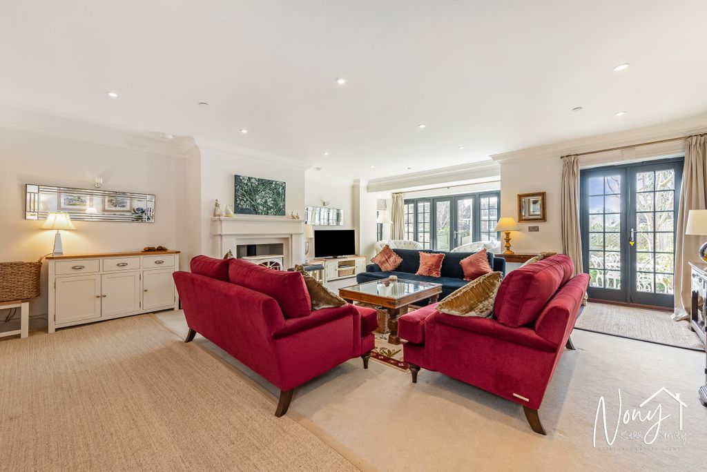 Additional image 10 of 4 bed detached house for saleStiles Yard, Alresford SO24