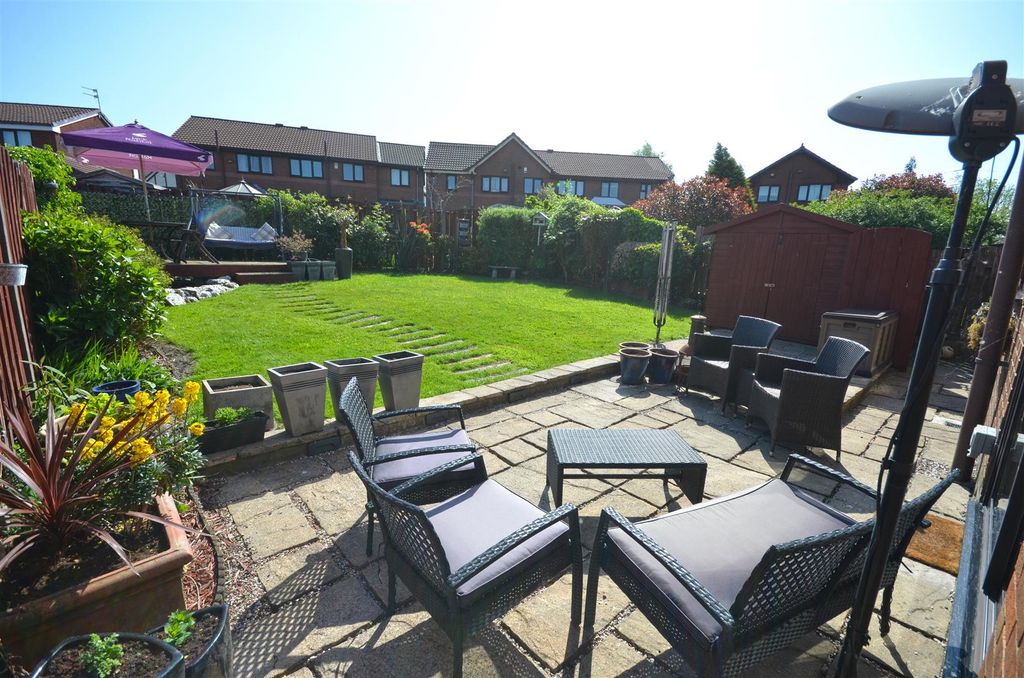 Additional image 5 of 4 bed detached house for saleLarkfield Close, Ashton-Under-Lyne OL7