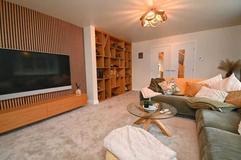 Additional image 13 of 5 bed detached house for saleMelvinia Crescent, Barnsley S75