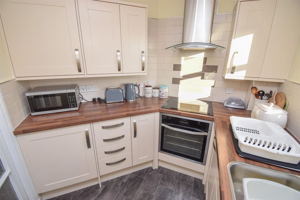 Additional image 9 of 2 bed flat for saleFlat 62, Clachnaharry Court, Inverness IV3