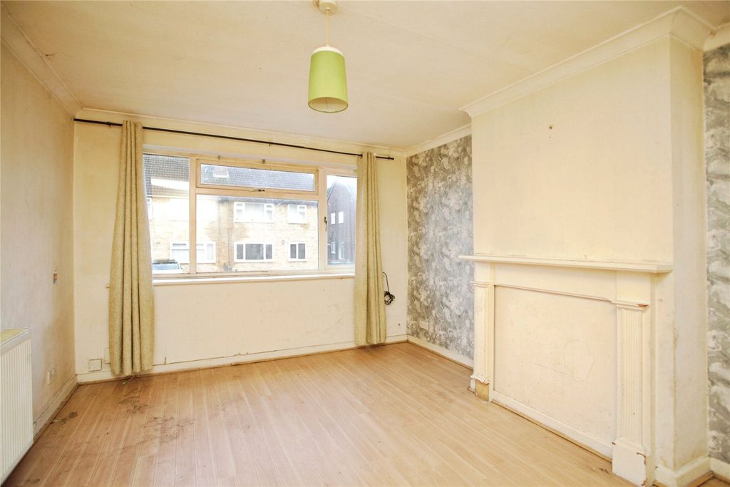 2 bed flat for saleDillam Close, Longford, Coventry CV6 photo 5