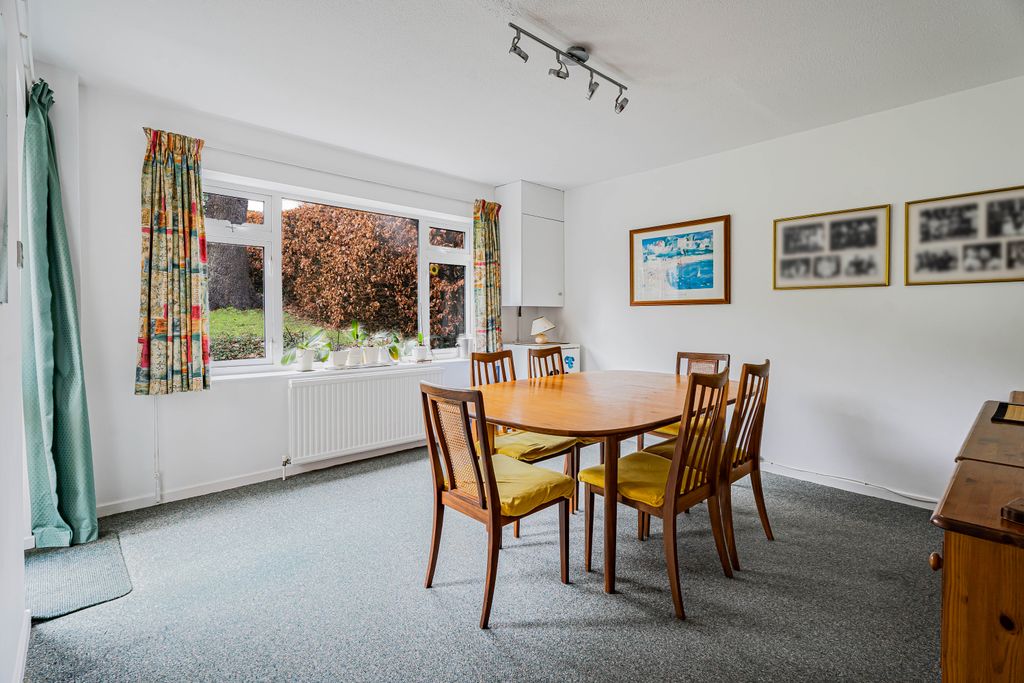 Additional image 3 of 5 bed detached house for saleTrevelyan Way, Berkhamsted HP4