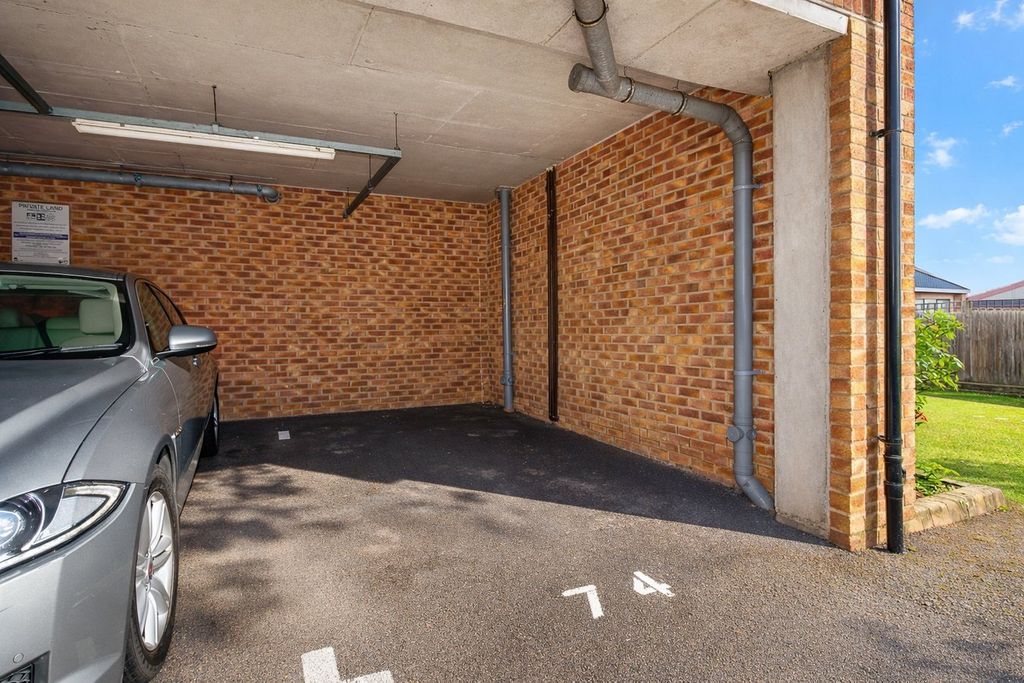 Additional image 7 of 1 bed flat for saleBowyer Drive, Letchworth Garden City SG6