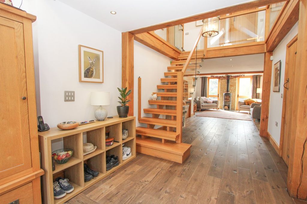 4 bed barn conversion for saleBadminton Road, Old Sodbury BS37 photo 3