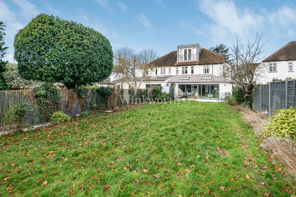 Additional image 8 of 5 bed detached house for saleThe Mead, Beckenham BR3