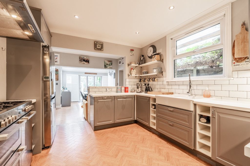 Additional image 3 of 4 bed detached house for saleIzane Road, Bexleyheath, Kent DA6