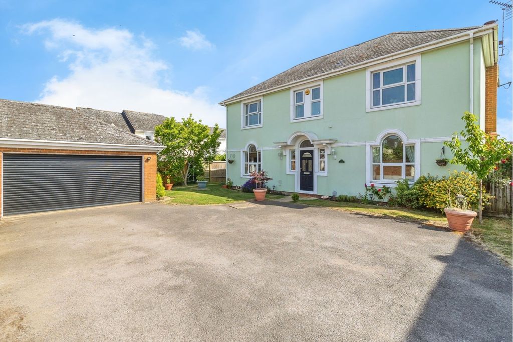 Additional image 26 of 5 bed detached house for saleGoldcrest, Aylesbury HP19