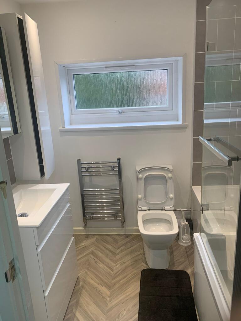 Additional image 3 of X1 Room Devon Road, Rubery, B45 0NP 