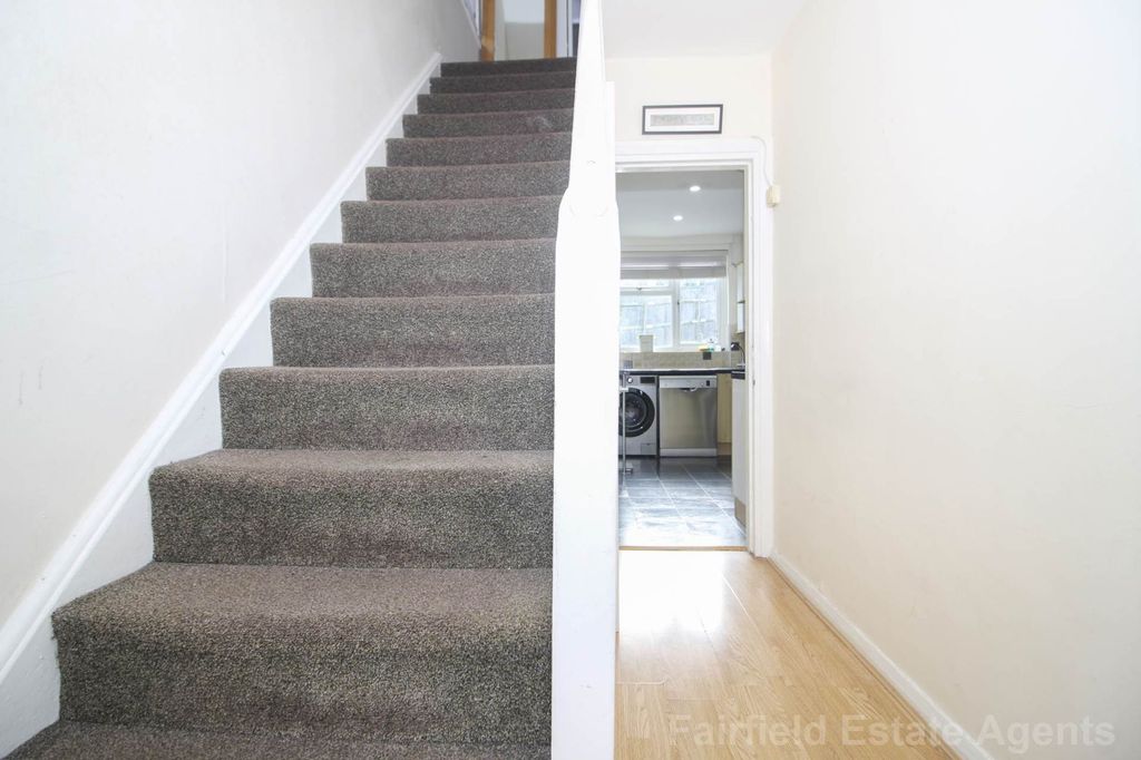 Additional image 10 of 4 bed semi-detached house for saleNorthwick Road, Watford WD19