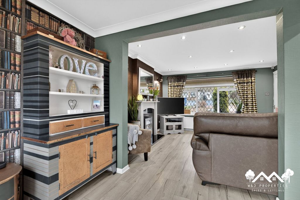 Additional image 9 of 4 bed semi-detached house for saleSprucewood Close, Accrington BB5