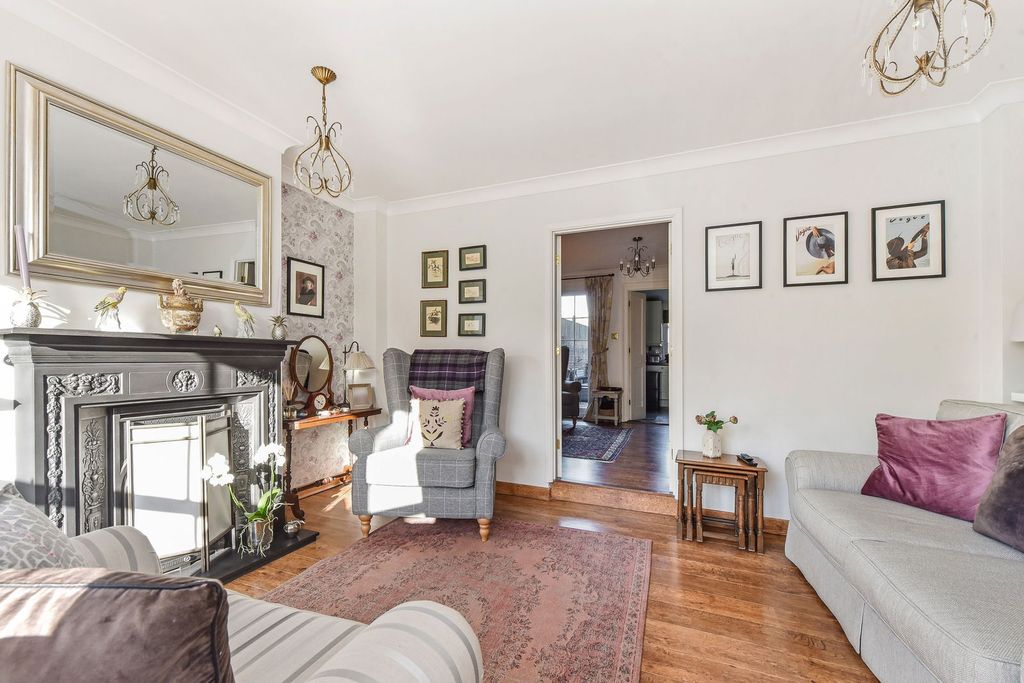 Additional image 2 of 2 bed end terrace house for saleHomelea, Pound Hill, Alresford SO24