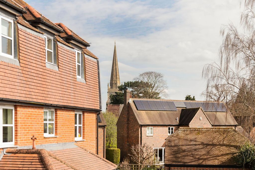 Additional image 10 of 2 bed flat for saleMill Stream Court, Abingdon OX14