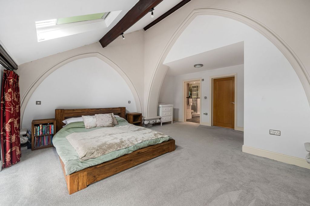 Additional image 4 of 2 bed flat for saleCrescent Road, Beckenham BR3