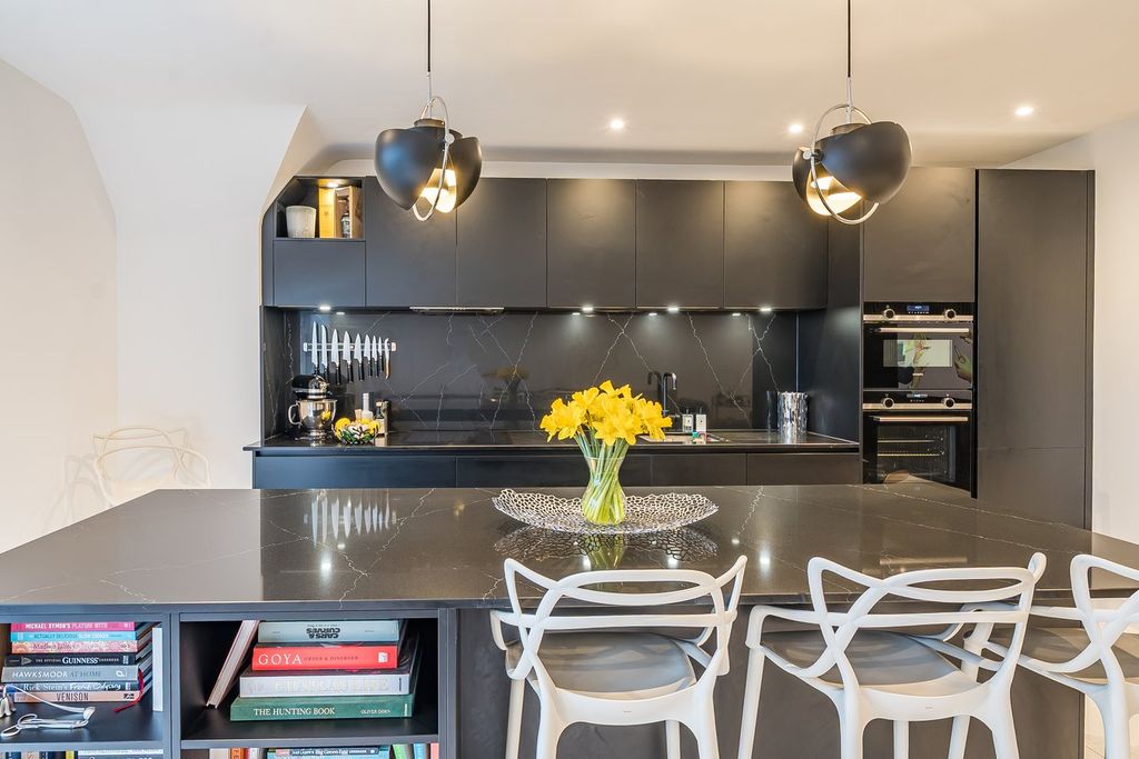 Additional image 18 of 3 bed flat for saleOverbury Avenue, Beckenham BR3