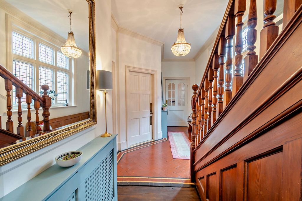 Additional image 14 of 5 bed property for saleOxford Road, Banbury OX16